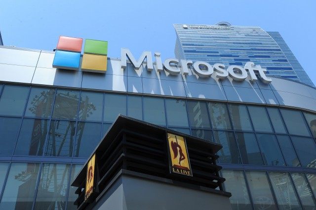 Microsoft Theatre Sign Installation