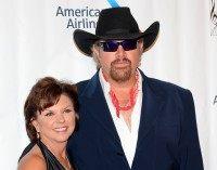 Tricia Lucus, Toby Keith