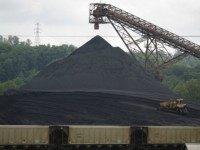 A bulldozer works a coal mound at the Appalachian Electric Power coal-fired Big Sandy Power Plant June 3, 2014 in Cattletsburg, Kentucky. New regulations on carbon emissions proposed by the Obama administration have reportedly angered politicians on both sides of the aisle in energy-producing states such as Kentucky and West Virginia.