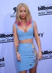 Iggy Azalea takes aim at Britney Spears on Twitter