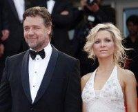 Russell Crowe, estranged wife are 'on great terms'