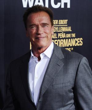 Arnold Schwarzenegger goes undercover as Terminator, scares passers by for charity