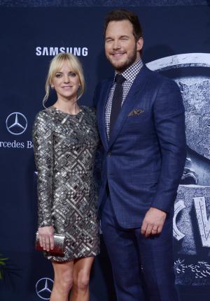 Anna Faris 'jealous' of Chris Pratt's 'Jurassic World' co-star