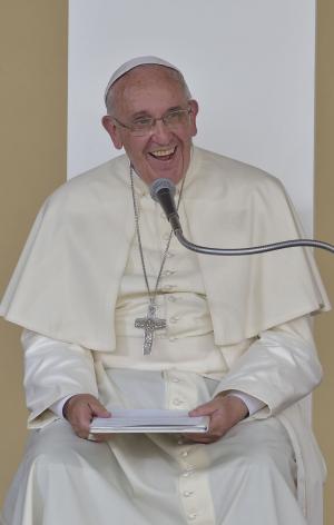 Andrea Bocelli and Juanes scheduled to perform for Pope Francis