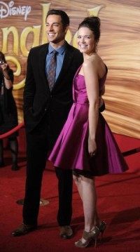 Mandy Moore and Zachary Levi to reprise 'Tangled' roles for animated TV series