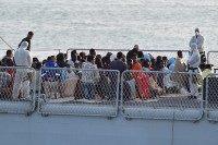 migrants