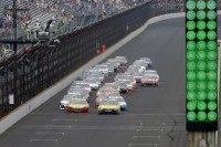 Carl Edwards, Joey Logano