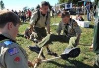 Boy Scouts of America ends ban on gay leadership