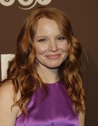 Robbie Amell, Lauren Ambrose join 'The X-Files'