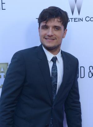 Josh Hutcherson pranks Jennifer Lawrence during last 'Hunger Games' visit to Comic-Con