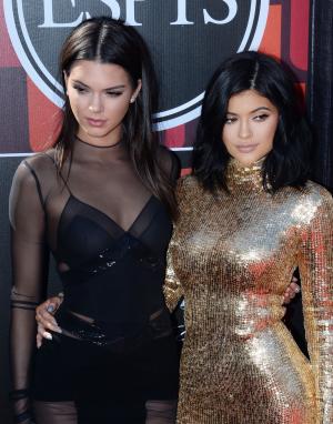 Caitlyn Jenner accepts Arthur Ashe Courage Award, tells audience: 'Trans people deserve your respect'