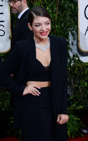 Lorde sings duet for boyfriend James Lowe's birthday