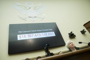 Oil rebounds on strong U.S. economic data