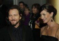 Letter meant for Pearl Jam's Eddie Vedder lands man in jail