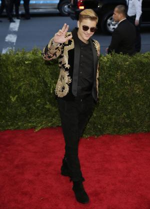 Justin Bieber defends Kylie Jenner from cornrow criticism