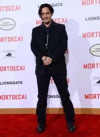 Johnny Depp visits kids in Brisbane hospital