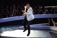 Jimmy Fallon joins U2 on stage, sings 'Desire' with Bono