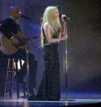 Avril Lavigne debuts new single at Special Olympics ceremony