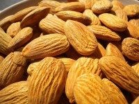 Almonds (HealthAliciousNess / Flickr / CC)