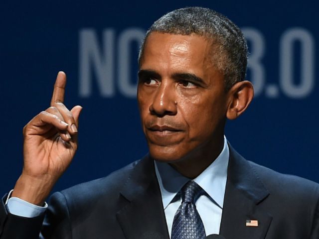 U.S. President Barack Obama delivers the keynote address at the National Clean Energy Summit 8.0 at the Mandalay Bay Convention Center on August 24, 2015 in Las Vegas, Nevada. Political and economic leaders are attending the summit to discuss a domestic policy agenda to advance alternative energy for the country's future. (Photo by