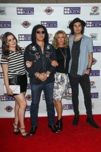 Gene Simmons, Shannon Tweed-Simmons, Sophie Simmons, Nick Simmons