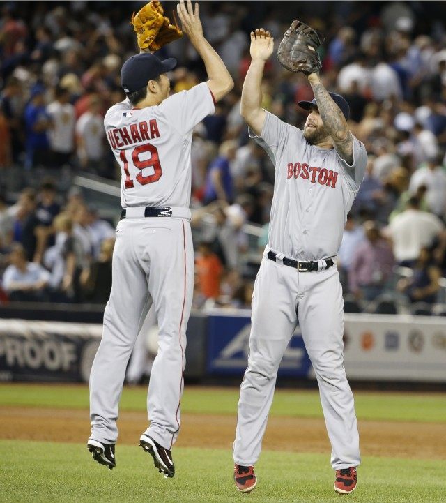 Koji Uehara, Mike Napoli