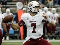 massachusetts-umass-quarterback-ap-photo-cropped