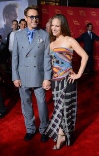 Robert Downey, Jr., wife Susan celebrate 10th wedding anniversary