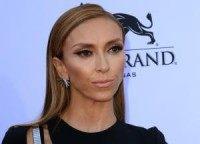 Giuliana Rancic gives makeup a rest in new sefie