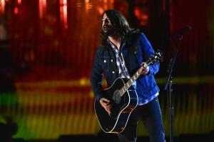 Watch: Foo Fighters blast 'Never Going to Give You Up' at Westboro Baptist Church protesters