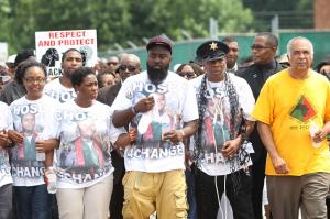 Police: Video shows Ferguson suspect with gun