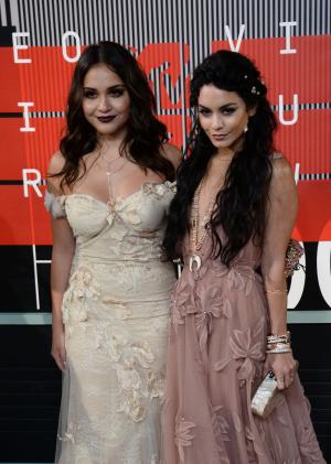 Vanessa Hudgens, sister Stella Hudgens attend MTV VMAs