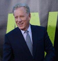 Actor James Woods trying to unmask Twitter user over cocaine insult