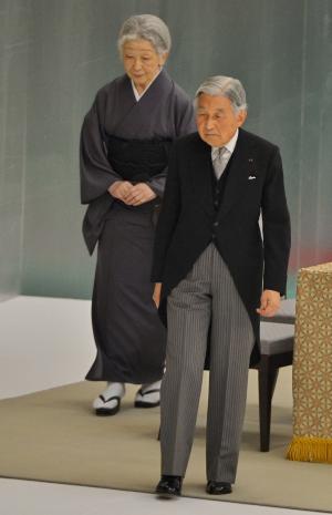 Chinese news agency: Japan's emperor should apologize for wartime past