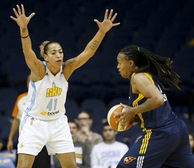 Erika de Souza, Erlana Larkins