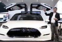 Franz von Holzhausen; Tesla Model X