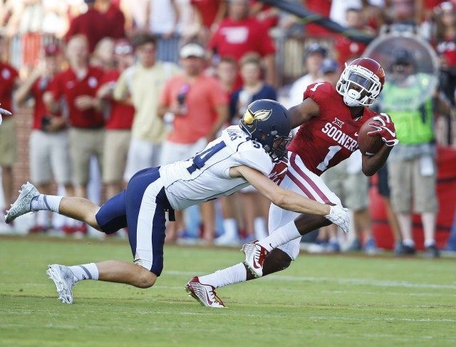 Jarvis Baxter, Dylan Evans