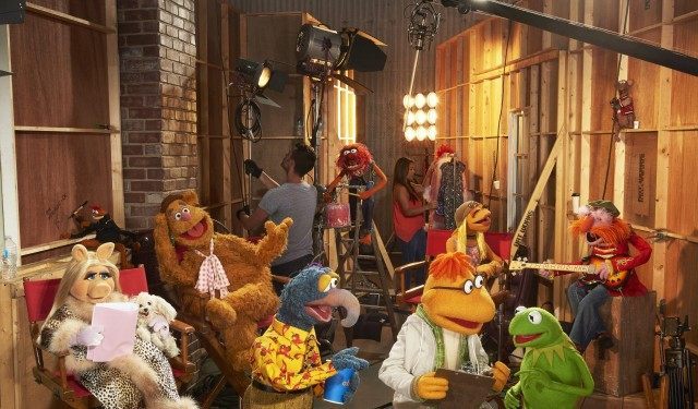 MISS PIGGY, PEPE THE KING PRAWN, FOZZIE BEAR, THE GREAT GONZO, ANIMAL, SCOOTER, JANICE, KERMIT THE FROG, FLOYD PEPPER