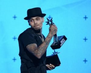 Chris Brown seeking gag order for daughter's mom Nia Guzman