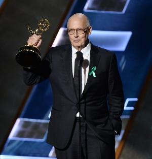 Jeffrey Tambor dedicates 'Transparent' Emmy to transgender community; 'Veep' wins Best Comedy