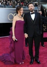 Ben Affleck, Jennifer Garner pictured smiling together after split