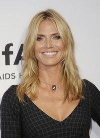 Heidi Klum shares racy bare-butt photo