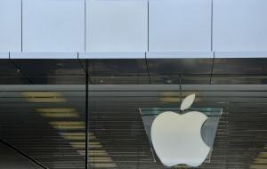 Apple signals delivery of electric car by 2019, report says