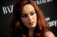 Katy Perry changes hairstyle twice in one night