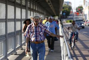 Report: Asian immigrants to U.S. on pace to outnumber Latin Americans in 50 years