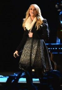 Carrie Underwood's activewear line makes NYFW debut