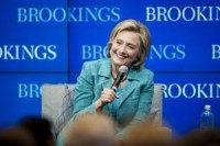 Hillary Clinton talks email scandal, Trump on 'Tonight Show'