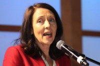 Senate Democrats unveil ambitious energy bill