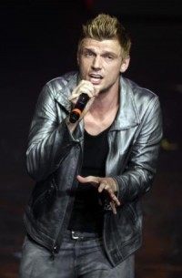 'Dancing with the Stars': watch Nick Carter slip, take shoes off during live performance