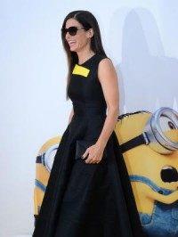 Sandra Bullock dating LA model-turned-photographer